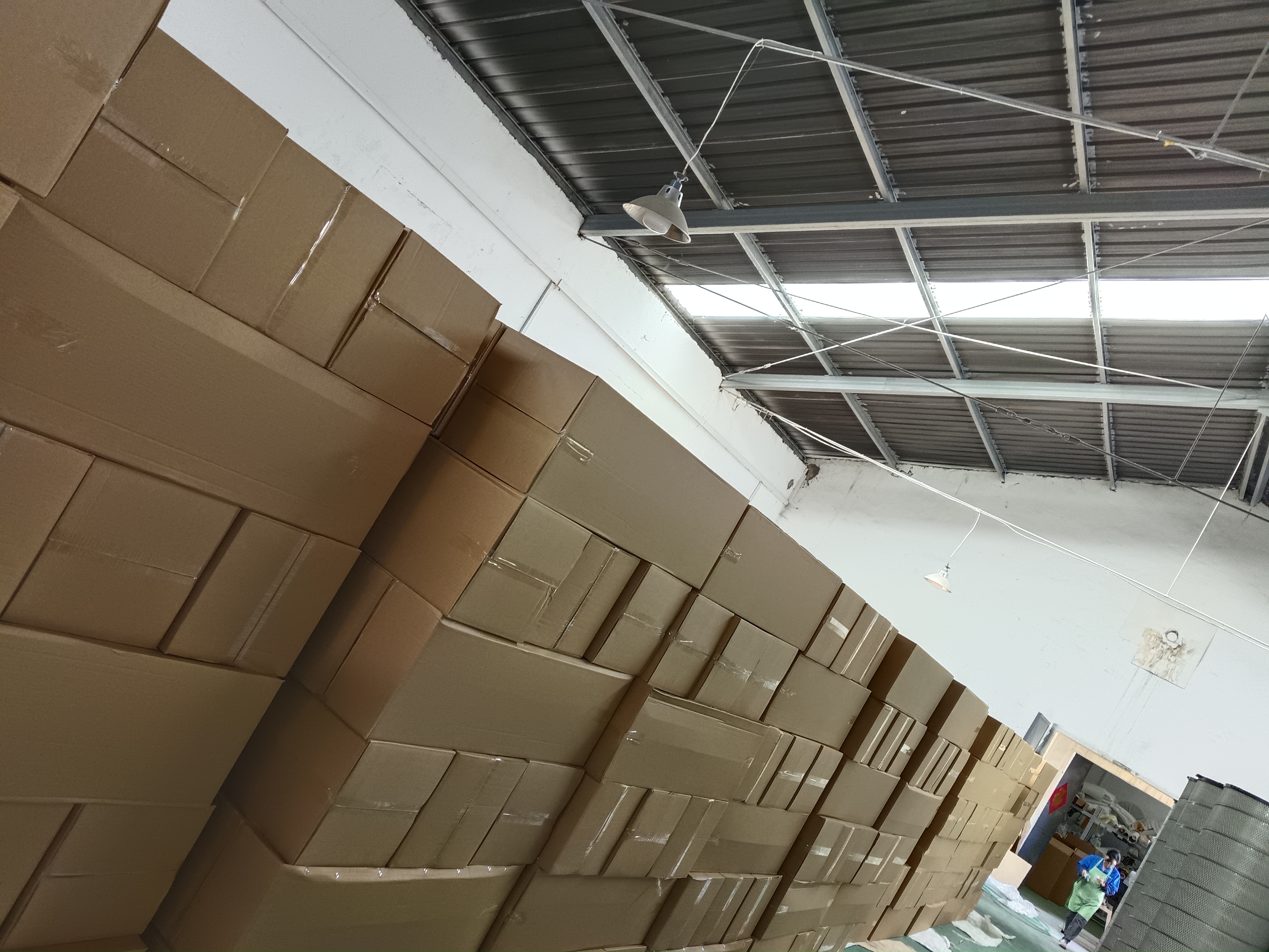 銳凱過濾--2024-05-12空氣濾芯一整車發(fā)出